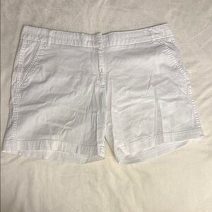 Elegant White Women's Bermuda Shorts